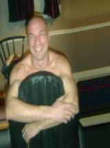 man seeking local singles in Burlington, Ontario