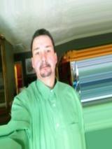 man seeking local singles in Albertville, Alabama